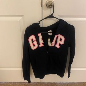NWT Gap sweatshirt for kids